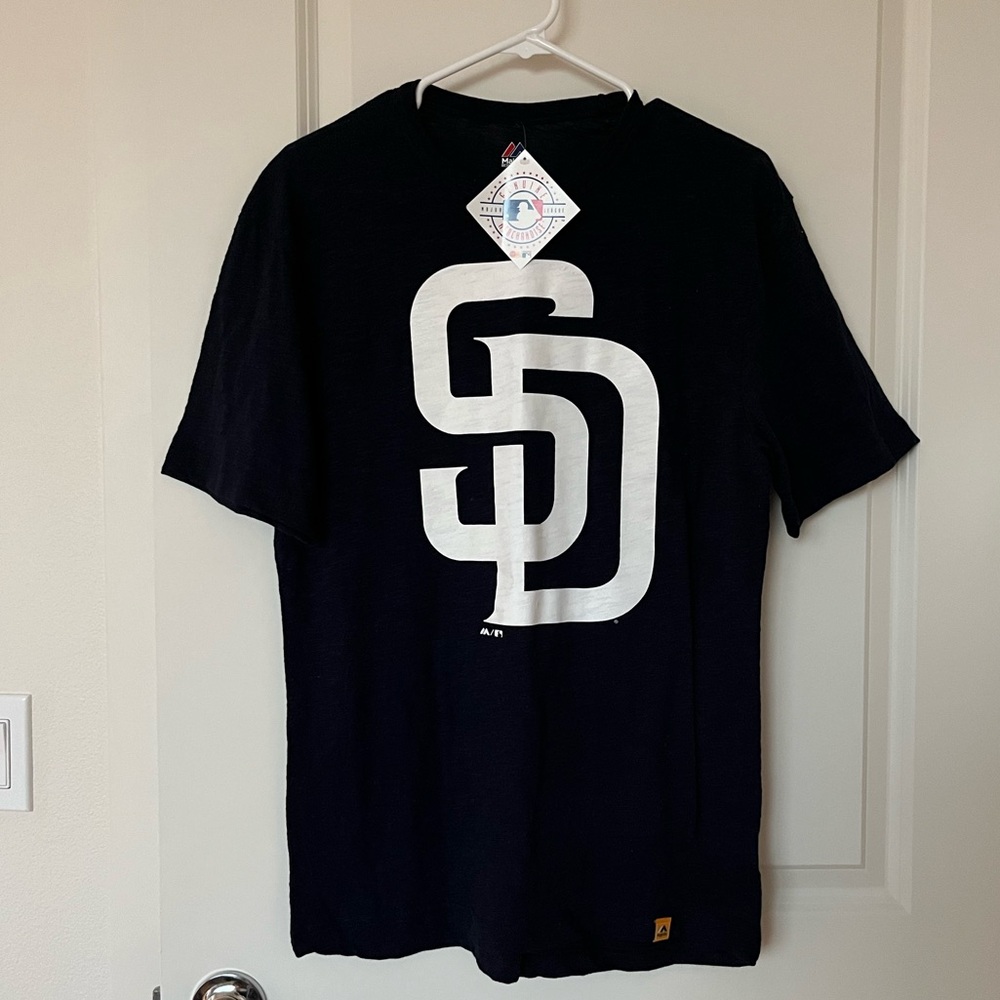 NWT San Diego Padres Majestic tee shirt M
